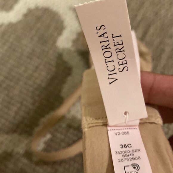 Victoria’s Secret underlining, Demi bra, size 36C ￼ - Picture 5 of 7